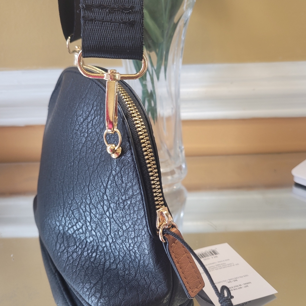 MCM pouch converted in to shoulder bag or cross body - Picture 12 of 16